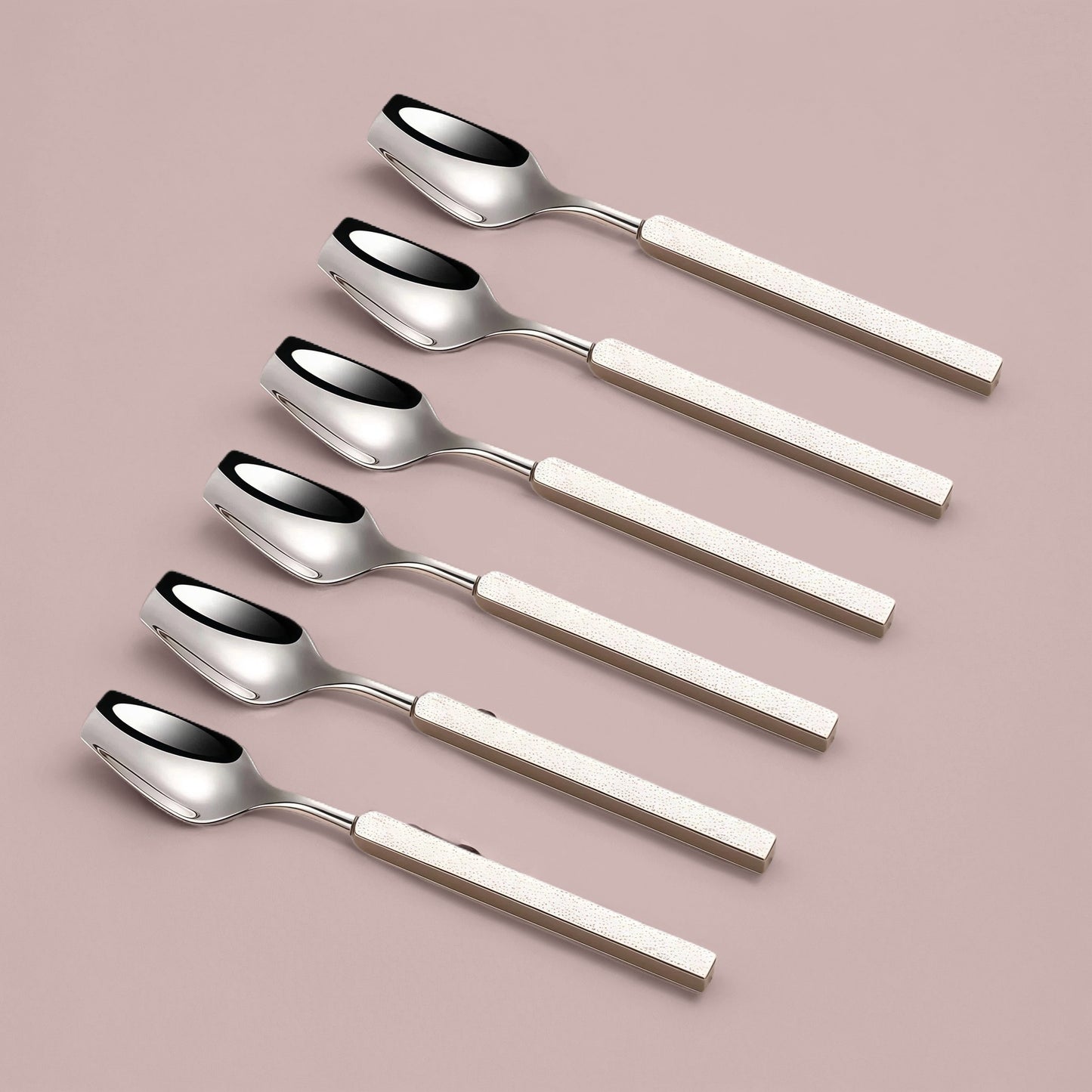 Ensemble de couverts en inox