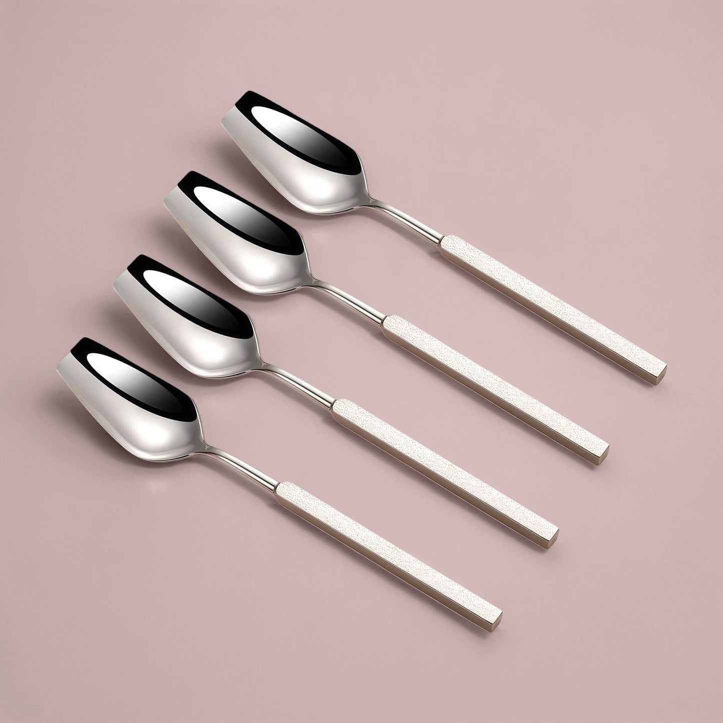 Ensemble de couverts en inox