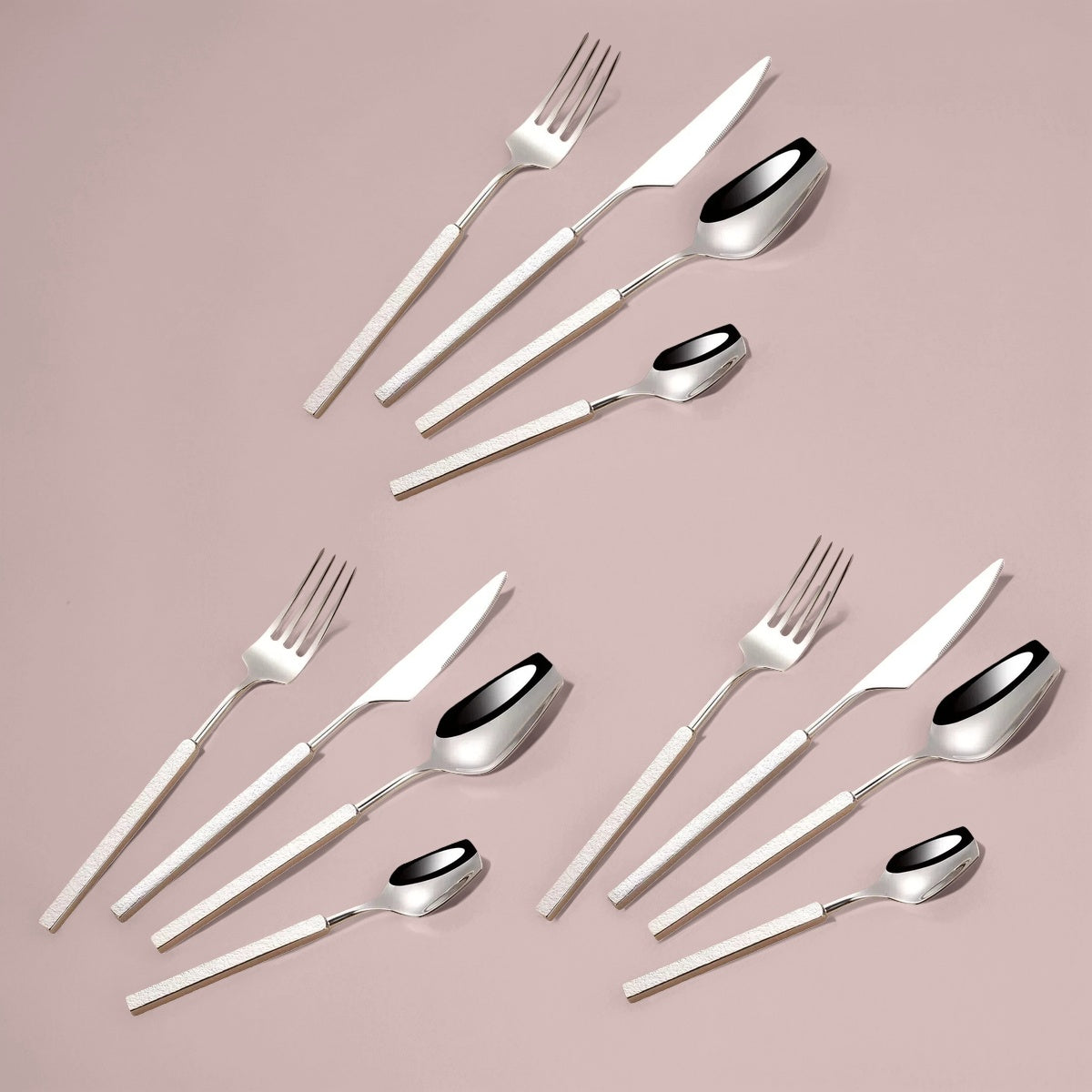 Ensemble de couverts en inox